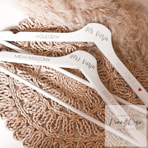 Feliratozott esküvői vállfa